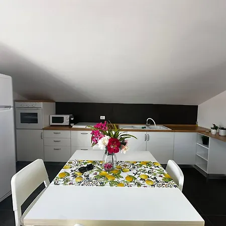 Casa Orchidee 10 Apartment *